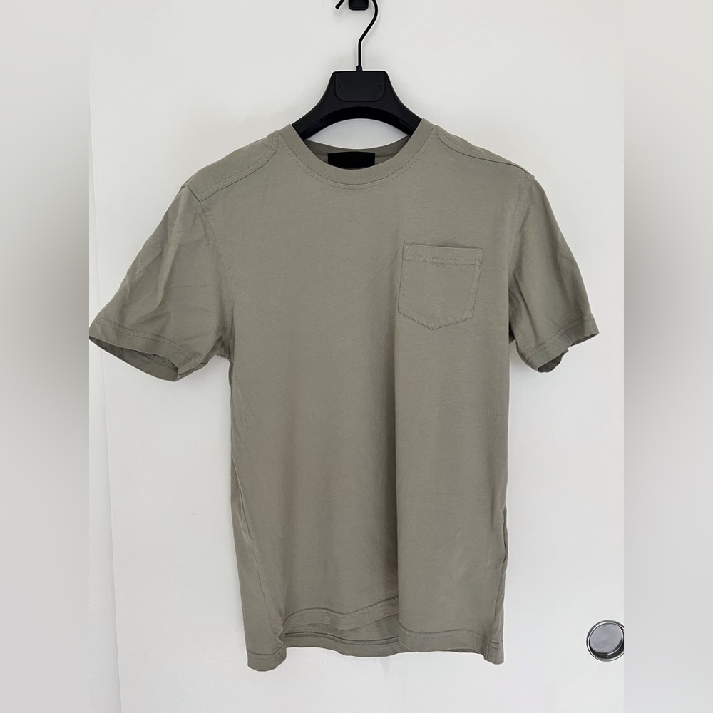 Belstaff T-shirt size Medium in Green